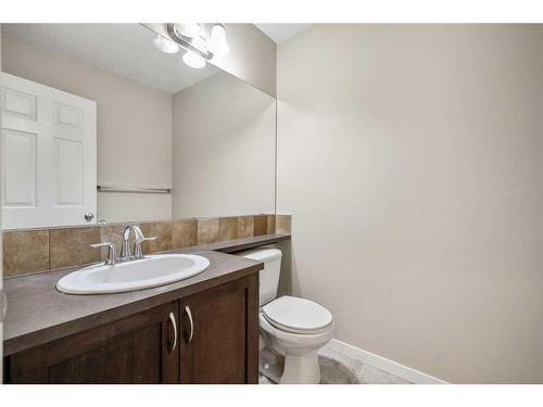 110 Brightoncrest Grove Se, Calgary, AB - Indoor Photo Showing Bathroom