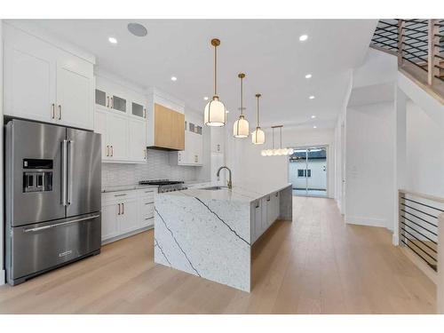 2424 53 Avenue Sw, Calgary, AB - Indoor Photo Showing Kitchen With Stainless Steel Kitchen With Upgraded Kitchen