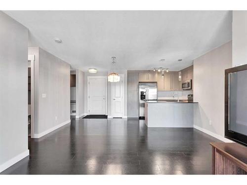 1403-11 Mahogany Row Se, Calgary, AB - Indoor Photo Showing Kitchen