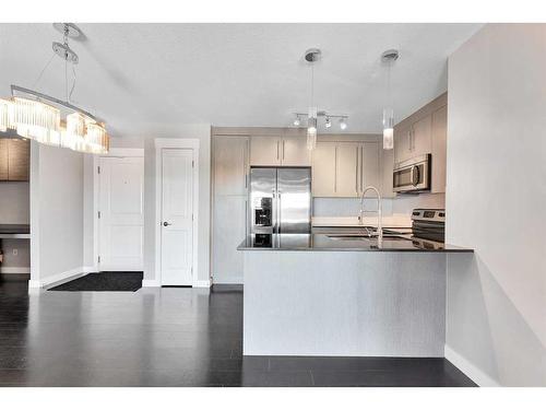 1403-11 Mahogany Row Se, Calgary, AB - Indoor Photo Showing Kitchen