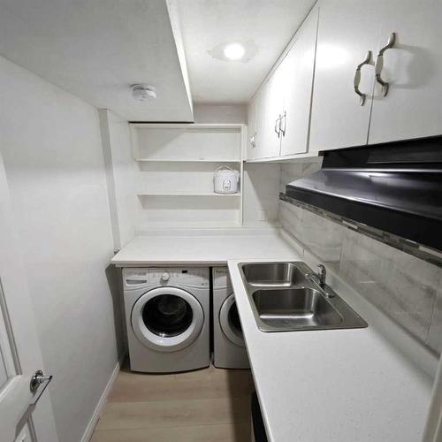 1224 Brightoncrest Green Se, Calgary, AB - Indoor Photo Showing Laundry Room