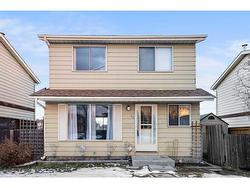 164 Erindale Crescent SE Calgary, AB T2B 2R5