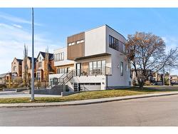 313 13 Street NE Calgary, AB T2E 4R9