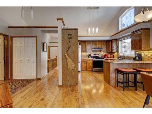 54 Douglasview Park Se, Calgary, AB - Indoor Photo Showing Kitchen