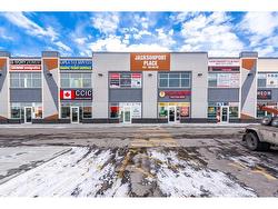 1015-4231 109 Avenue NE Calgary, AB T3N 2B1