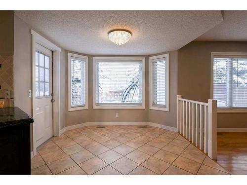 8 Arbour Glen Close Nw, Calgary, AB - Indoor Photo Showing Other Room