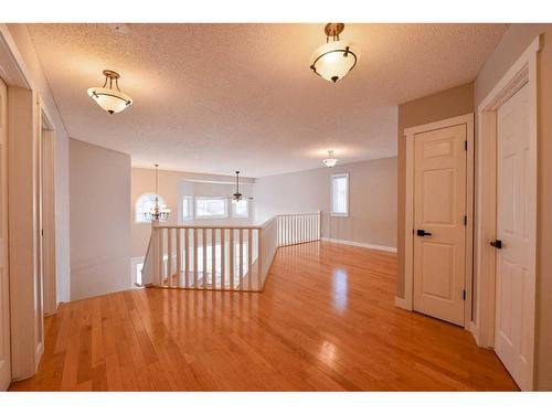 8 Arbour Glen Close Nw, Calgary, AB - Indoor Photo Showing Other Room