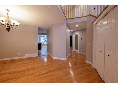 8 Arbour Glen Close Nw, Calgary, AB - Indoor Photo Showing Other Room