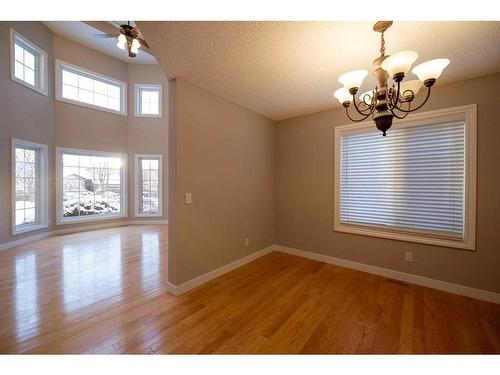 8 Arbour Glen Close Nw, Calgary, AB - Indoor Photo Showing Other Room