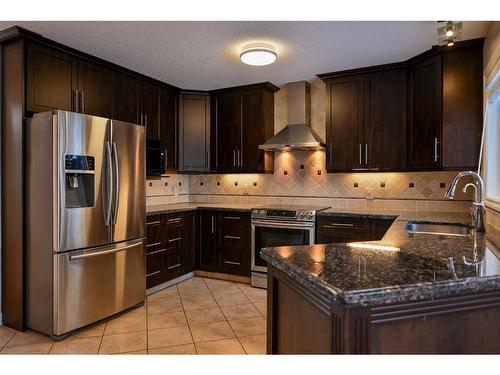 8 Arbour Glen Close Nw, Calgary, AB - Indoor Photo Showing Kitchen