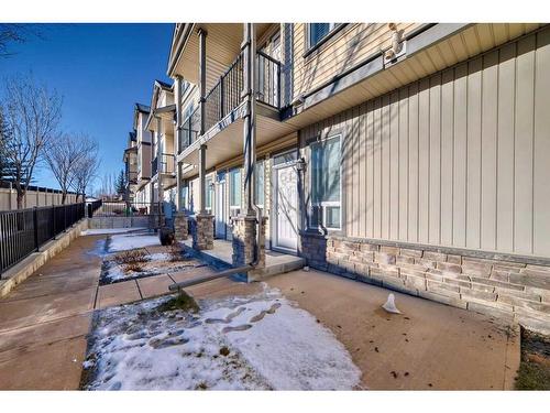 175 Kincora Heath Nw, Calgary, AB - Outdoor