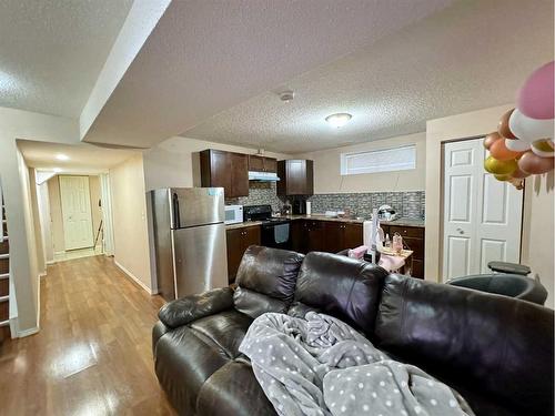 168 Saddlebrook Circle Ne, Calgary, AB - Indoor Photo Showing Other Room