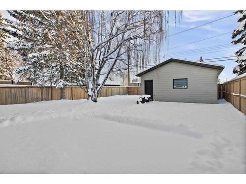 715 49 Avenue Sw, Calgary, AB - Outdoor