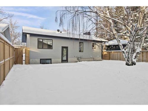 715 49 Avenue Sw, Calgary, AB - Outdoor