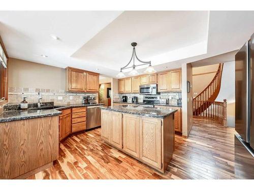 116 Mt Robson Circle Se, Calgary, AB - Indoor Photo Showing Kitchen