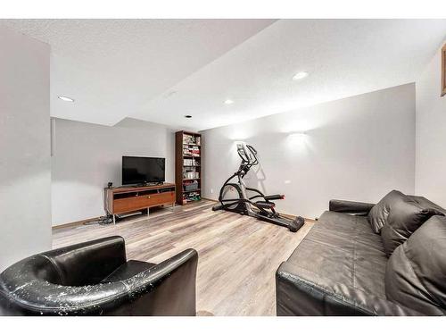 116 Mt Robson Circle Se, Calgary, AB - Indoor