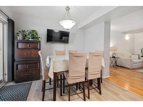 161 Country Hills Way Nw, Calgary, AB - Indoor Photo Showing Dining Room