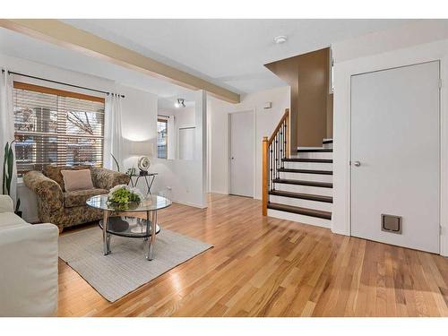 161 Country Hills Way Nw, Calgary, AB - Indoor Photo Showing Living Room