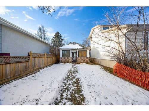 6609 19 Street Se, Calgary, AB - Outdoor