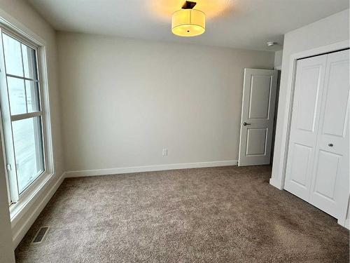 210 Alpine Avenue Sw, Calgary, AB - Indoor Photo Showing Other Room