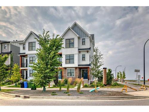 210 Alpine Avenue Sw, Calgary, AB - Outdoor With Facade