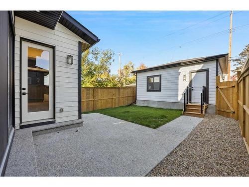 2112 Broadview Road Nw, Calgary, AB - Outdoor