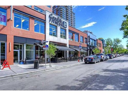 1506-733 14 Avenue Sw, Calgary, AB - Outdoor