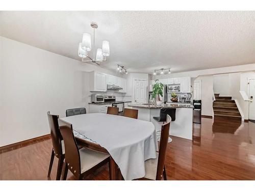 37 Somerside Crescent Sw, Calgary, AB - Indoor Photo Showing Dining Room