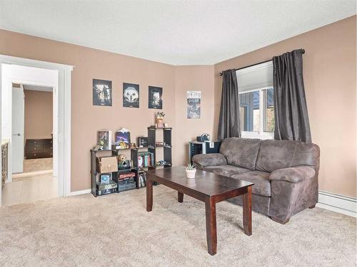 420 Varsity Estates Place Nw, Calgary, AB - Indoor Photo Showing Living Room