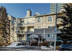 112-1528 11 Avenue SW Calgary, AB T3C 0M9