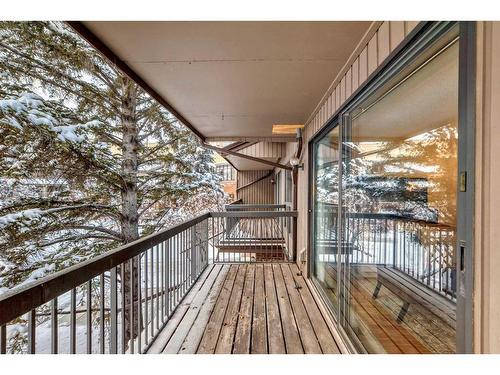 22 Point Mckay Crescent Nw, Calgary, AB - Outdoor With Exterior