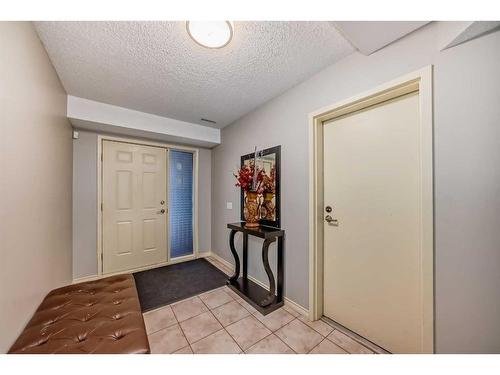 22 Point Mckay Crescent Nw, Calgary, AB - Indoor