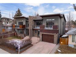 1534 38 Avenue SW Calgary, AB T2T 2J9