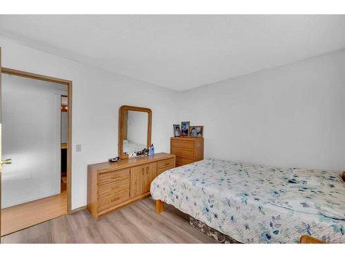 377 Martinwood Place Ne, Calgary, AB - Indoor Photo Showing Bedroom