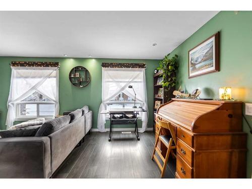 3607 28A Avenue Se, Calgary, AB - Indoor