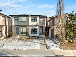 2208 1 Street NW Calgary, AB T2M 2T6