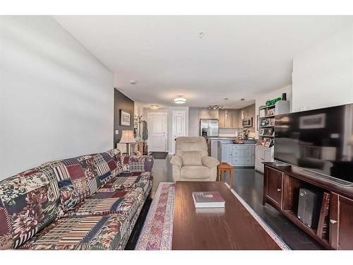 1204-11 Mahogany Row Se, Calgary, AB - Indoor Photo Showing Living Room