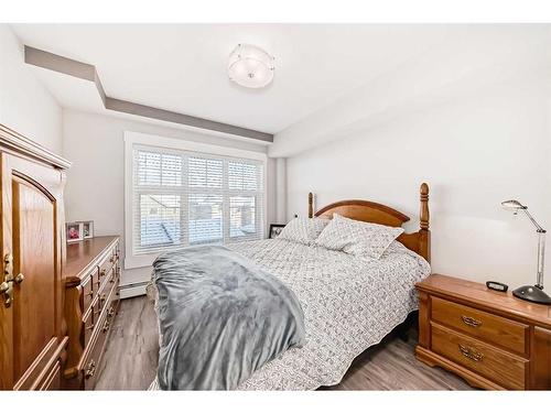 1204-11 Mahogany Row Se, Calgary, AB - Indoor Photo Showing Bedroom