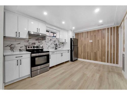 37 Taralea Circle Ne, Calgary, AB - Indoor Photo Showing Kitchen