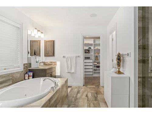 40 Masters Landing Se, Calgary, AB - Indoor Photo Showing Bathroom