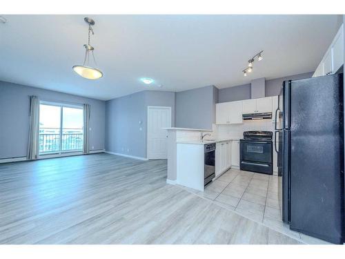 2415-333 Taravista Drive Ne, Calgary, AB - Indoor Photo Showing Kitchen