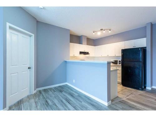 2415-333 Taravista Drive Ne, Calgary, AB - Indoor Photo Showing Kitchen