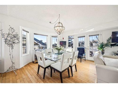 147 Sienna Park Green Sw, Calgary, AB - Indoor Photo Showing Dining Room