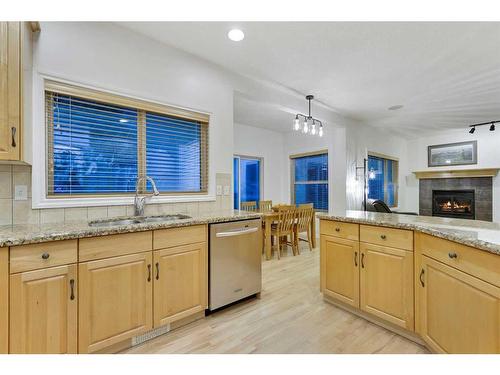 206 Discovery Ridge Way Sw, Calgary, AB - Indoor Photo Showing Kitchen With Double Sink