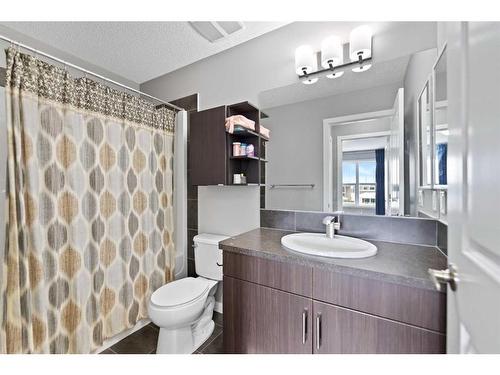 274 Redstone Drive Ne, Calgary, AB - Indoor Photo Showing Bathroom