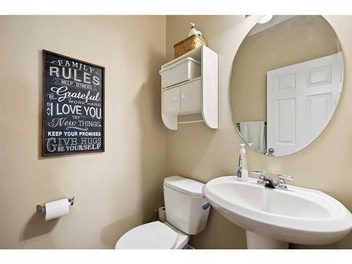 83 Copperstone Boulevard Se, Calgary, AB - Indoor Photo Showing Bathroom