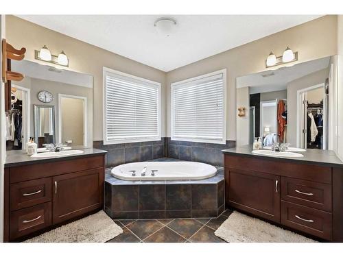 83 Copperstone Boulevard Se, Calgary, AB - Indoor Photo Showing Bathroom