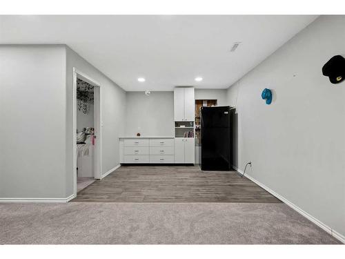 83 Copperstone Boulevard Se, Calgary, AB - Indoor