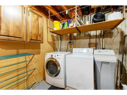 8203 Ranchview Drive Nw, Calgary, AB - Indoor Photo Showing Laundry Room