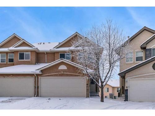 19 Royal Crest Court Nw, Calgary, AB - Outdoor With Facade